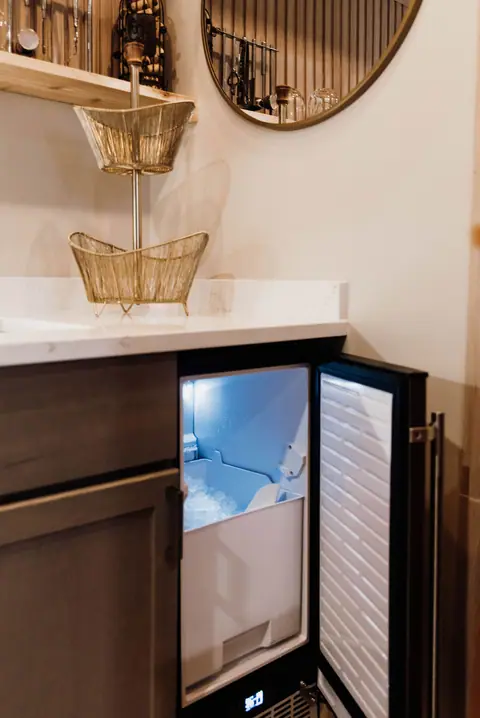 Dockside Suites photo 40