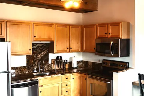 Captain's Quarters photo 12